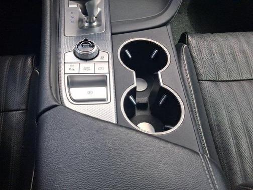 Vik Black 2022 Genesis G70 2.0T