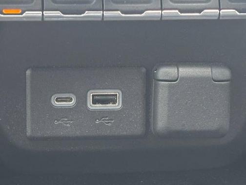 Onyx Black 2021 GMC Sierra 3500 AT4