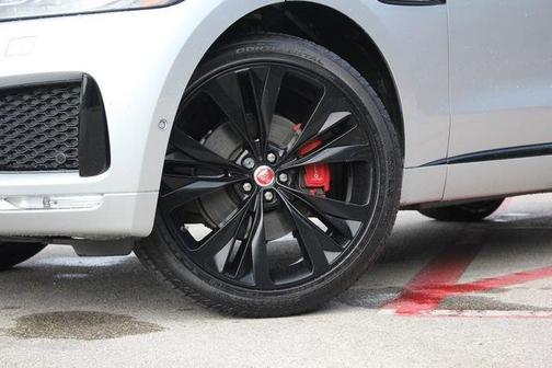 2019 Jaguar F-PACE S
