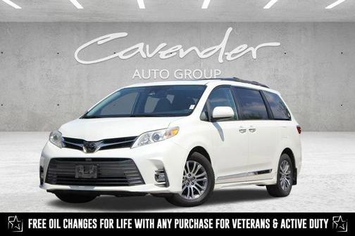 2020 Toyota Sienna XLE Premium
