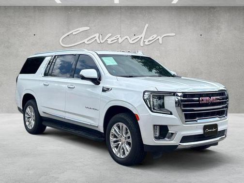 White Frost Tri-Coat 2022 GMC Yukon XL SLT