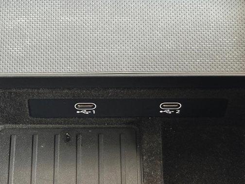 Carrara White 2024 Audi Q7 45 Premium Plus