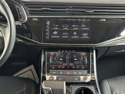 Carrara White 2024 Audi Q7 45 Premium Plus