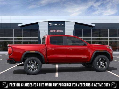 2025 GMC Canyon AT4