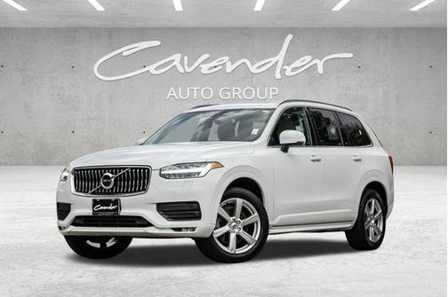 2021 Volvo XC90 T6 Momentum 7 Passenger