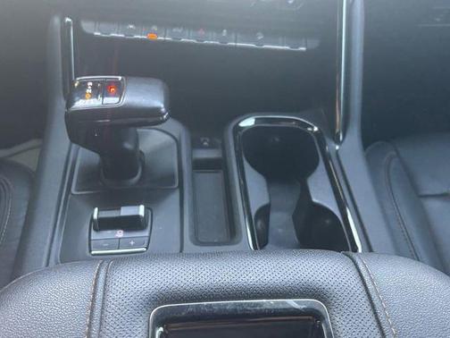 Desert Sand Metallic 2022 GMC Sierra 1500 AT4