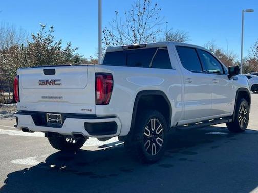 Photo 5 of 30 of 2019 GMC Sierra 1500 AT4