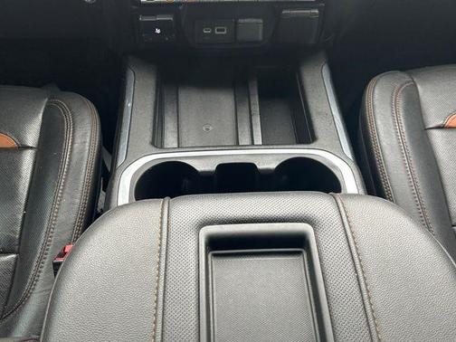 Summit White 2022 GMC Sierra 2500 AT4