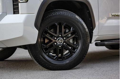 2022 Toyota Tundra SR5