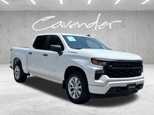 Summit White 2022 Chevrolet Silverado 1500 Custom