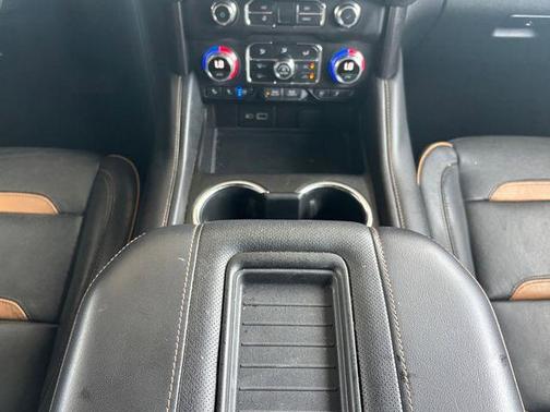 2022 GMC Yukon AT4