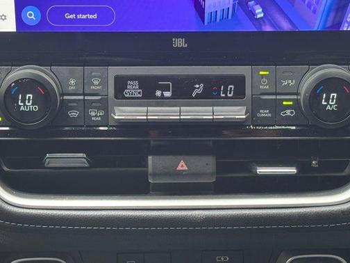 Pearl 2025 Toyota Grand Highlander Hybrid LIMITED