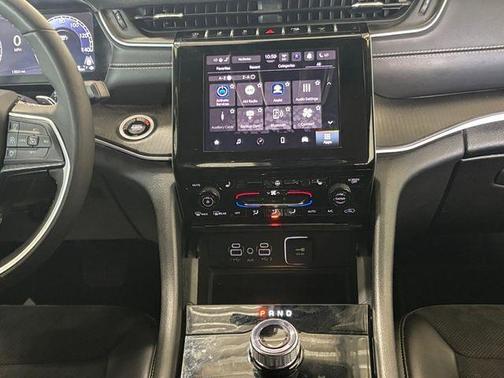 Diamond Black 2025 Jeep Grand Cherokee L Laredo