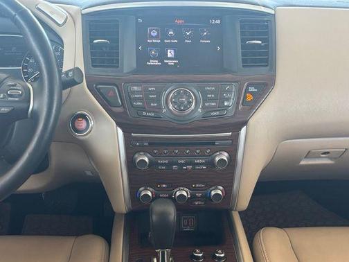 2019 Nissan Pathfinder Platinum