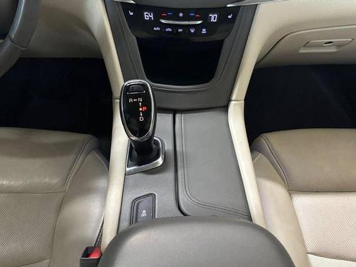 Harbor Blue Metallic 2018 Cadillac XT5 Luxury