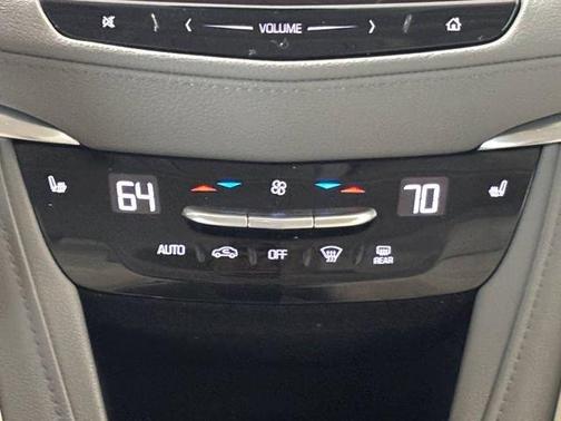 Harbor Blue Metallic 2018 Cadillac XT5 Luxury
