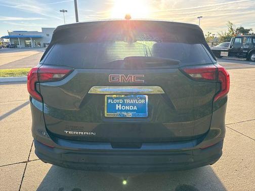 2021 GMC Terrain SLE