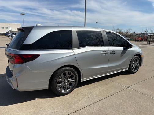 Solar Silver Metallic 2026 Honda Odyssey Touring
