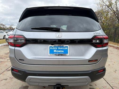 2025 Honda Pilot TrailSport