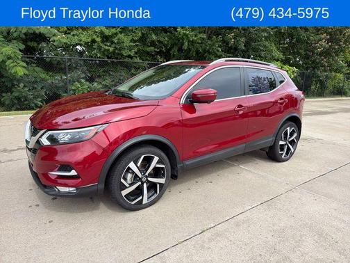 Scarlet Ember 2021 Nissan Rogue Sport SL