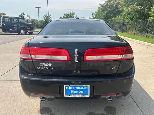 2010 Lincoln MKZ Base