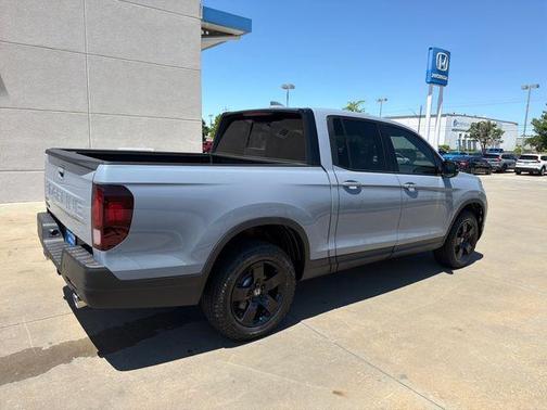 Sonic Gray Pearl 2026 Honda Ridgeline Black Edition