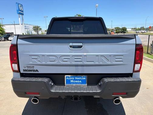 Sonic Gray Pearl 2026 Honda Ridgeline Black Edition