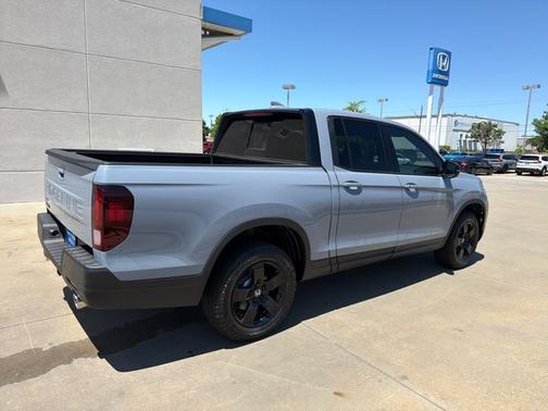 Sonic Gray Pearl 2026 Honda Ridgeline Black Edition