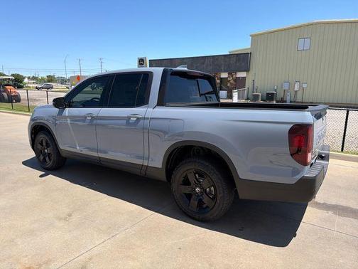 Sonic Gray Pearl 2026 Honda Ridgeline Black Edition