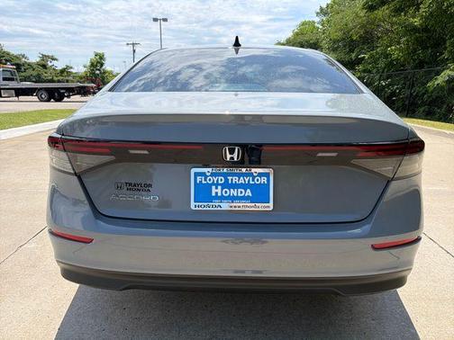 Urban Gray Pearl 2026 Honda Accord SE