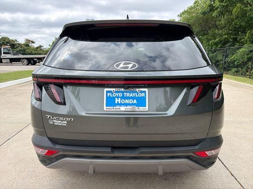 Amazon Gray 2022 Hyundai TUCSON Limited