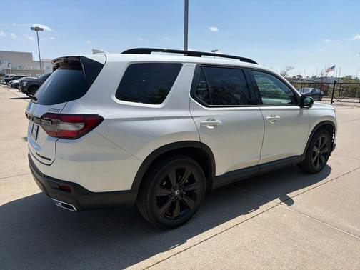 2025 Honda Pilot Black Edition