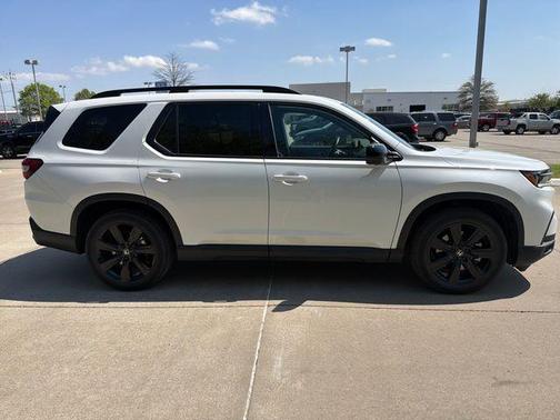 2025 Honda Pilot Black Edition