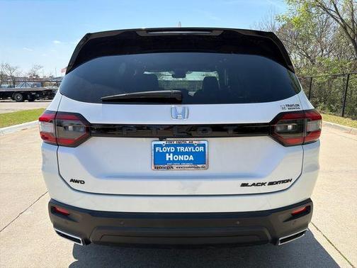 2025 Honda Pilot Black Edition