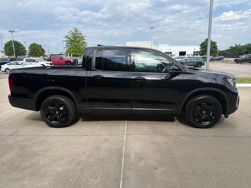 Crystal Black Pearl 2026 Honda Ridgeline Black Edition