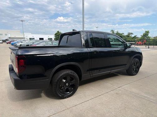 Crystal Black Pearl 2026 Honda Ridgeline Black Edition