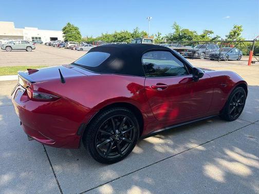 Soul Red 2016 Mazda MX-5 Miata Club