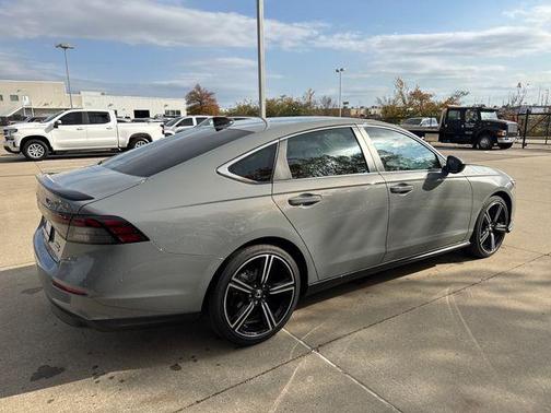 2025 Honda Accord Hybrid Sport