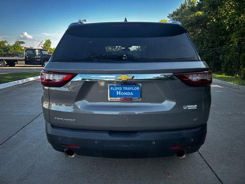 2018 Chevrolet Traverse LT Cloth