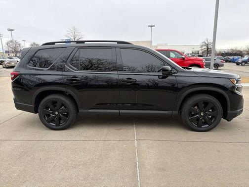 2025 Honda Pilot Black Edition