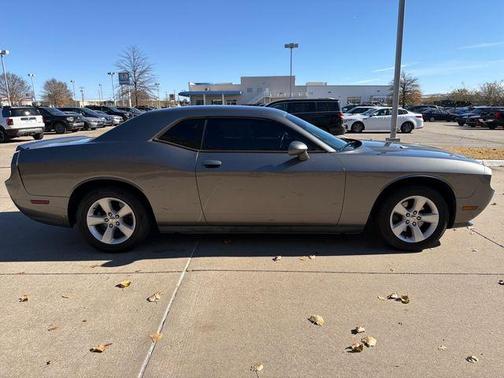 2012 Dodge Challenger SXT