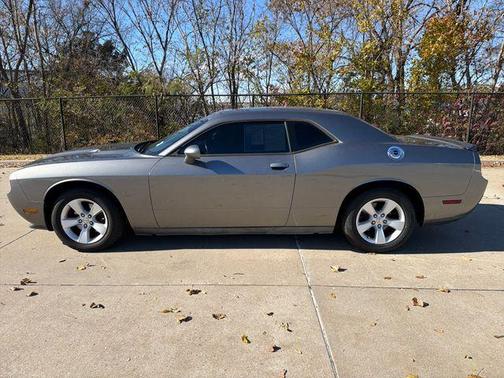 2012 Dodge Challenger SXT