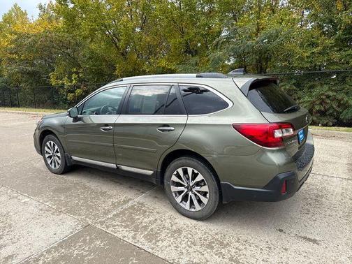 2019 Subaru Outback 2.5i Touring