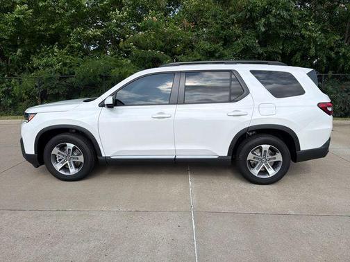 White Diamond Pearl 2026 Honda Pilot EX-L