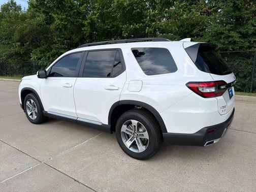 White Diamond Pearl 2026 Honda Pilot EX-L