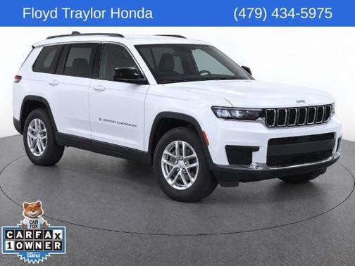 Bright White Clearcoat 2023 Jeep Grand Cherokee L Laredo SUV