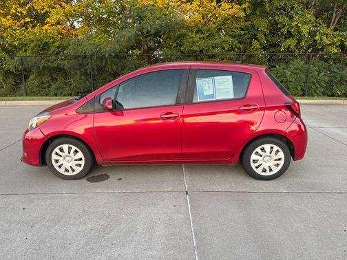 2017 Toyota Yaris L