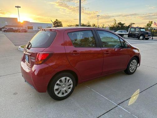 2017 Toyota Yaris L