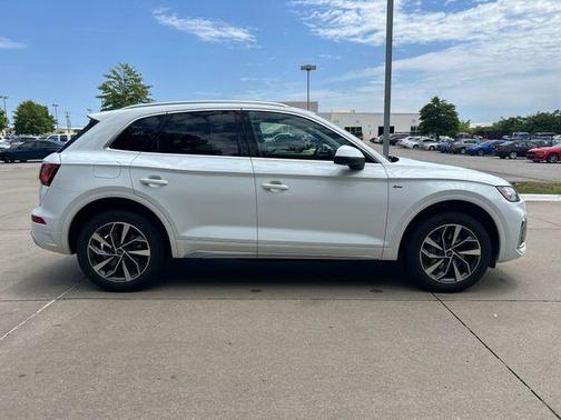2024 Audi Q5 45 S line quattro Premium