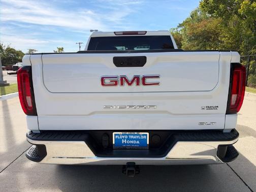 Summit White 2024 GMC Sierra 1500 SLT